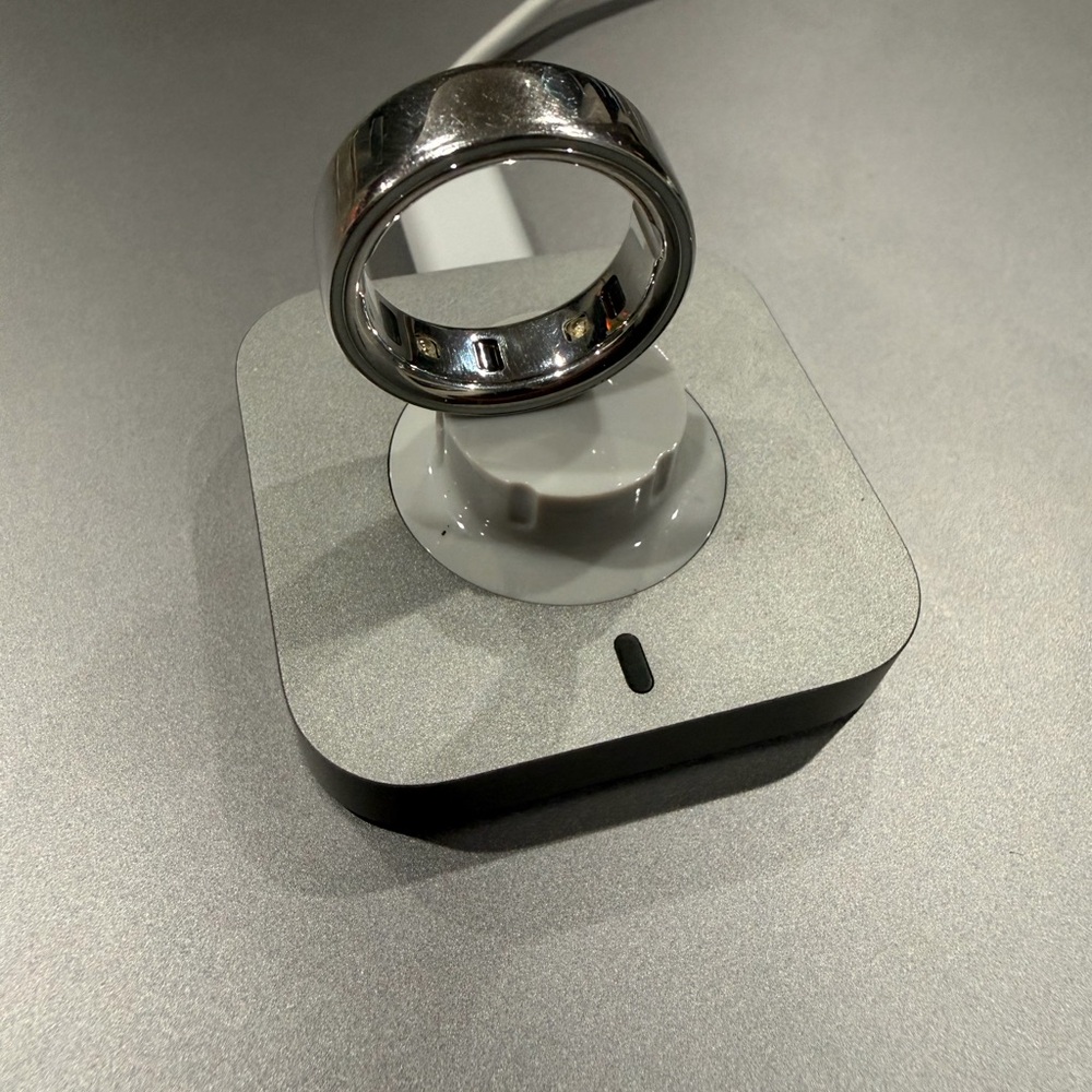 Oura Ring with Charger